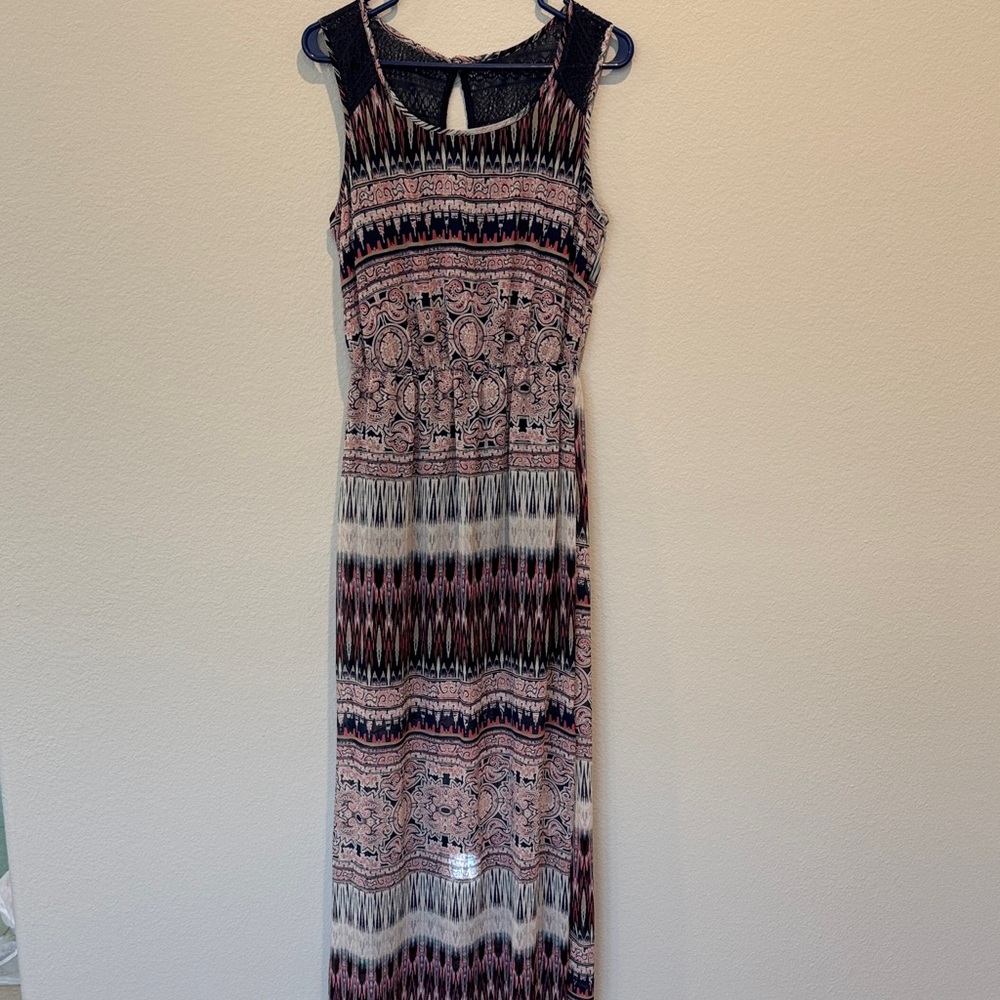 Sleeveless Patterned Pink & Blue Maxi Dress